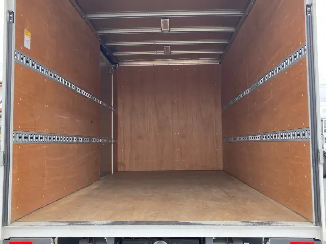 三菱 キャンター 2RG-FEB50(2WD)の写真8