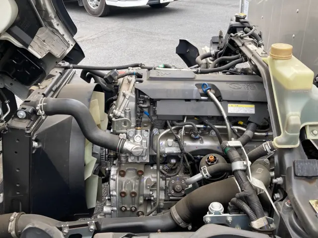 三菱 キャンター 2RG-FEB50(2WD)の写真15
