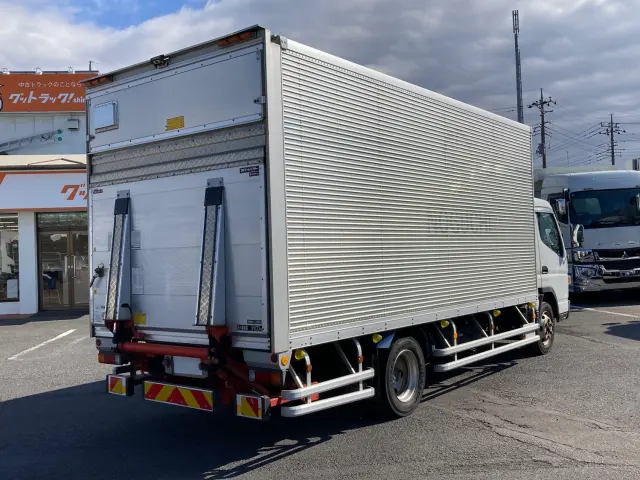 三菱 キャンター 2PG-FEBS0(2WD)の写真3