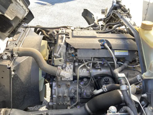 三菱 キャンター 2PG-FEBS0(2WD)の写真15