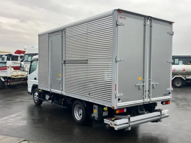 三菱 キャンター 2PG-FEB50(2WD)の写真4