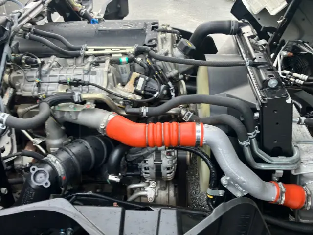 三菱 キャンター 2PG-FEB50(2WD)の写真16