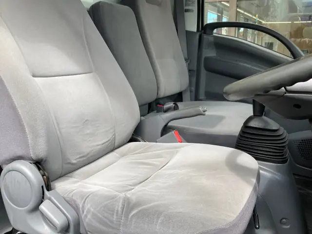 いすゞ エルフ TKG-NLR85AN(2WD)の写真15