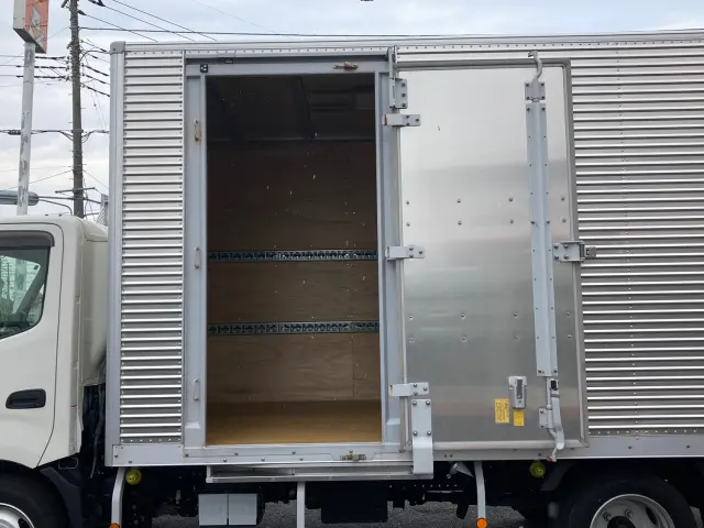 日野 デュトロ 2RG-XZU710M(2WD)の写真9