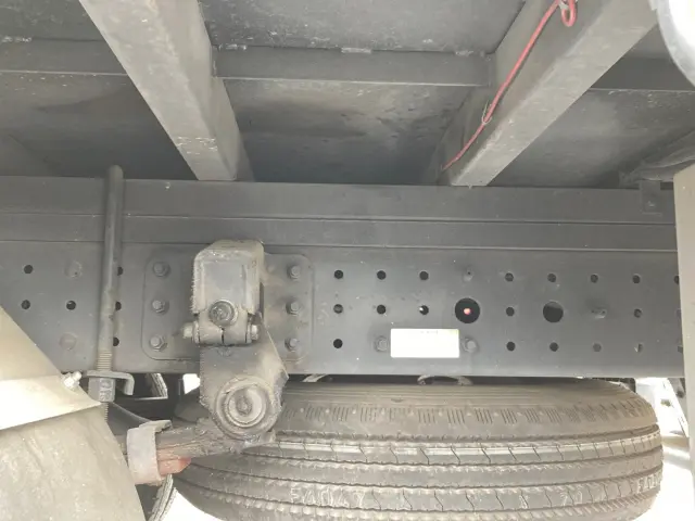 三菱 キャンター SKG-FEA50(2WD)の写真13