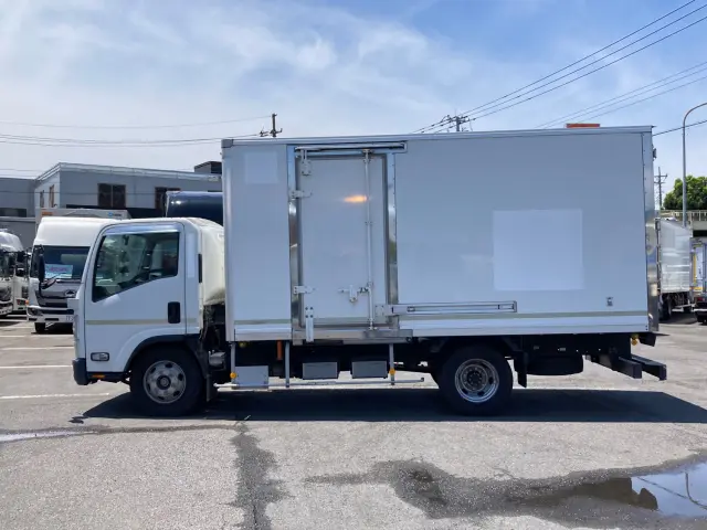 いすゞ エルフ TPG-NPR85YN(2WD)の写真5