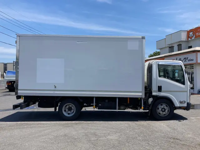いすゞ エルフ TPG-NPR85YN(2WD)の写真6
