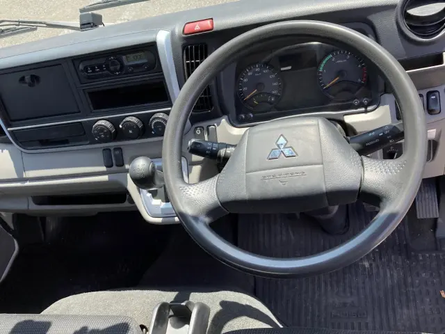 三菱 キャンター TPG-FEA50(2WD)の写真16