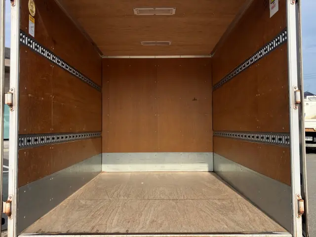 三菱 キャンター TKG-FBA20(2WD)の写真8