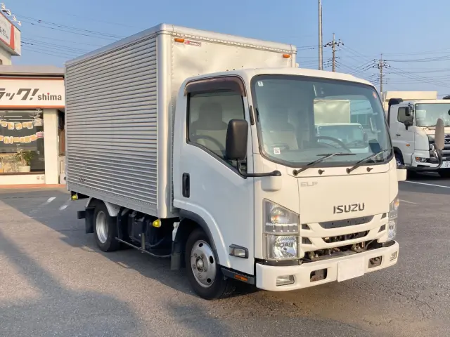 いすゞ エルフ TPG-NMR85AN(2WD)の写真2