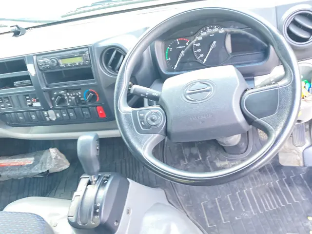 日野 デュトロ 2RG-XZU710M(2WD)の写真17