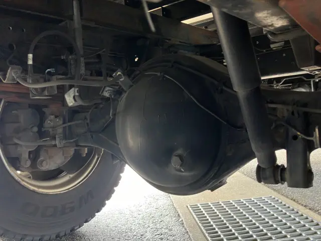 いすゞ エルフ 2RG-NPR88YN(2WD)の写真14