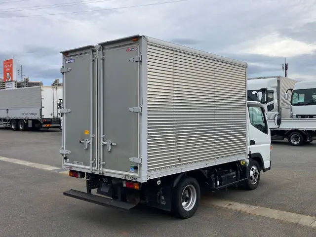 三菱 キャンター TPG-FBA20(2WD)の写真3