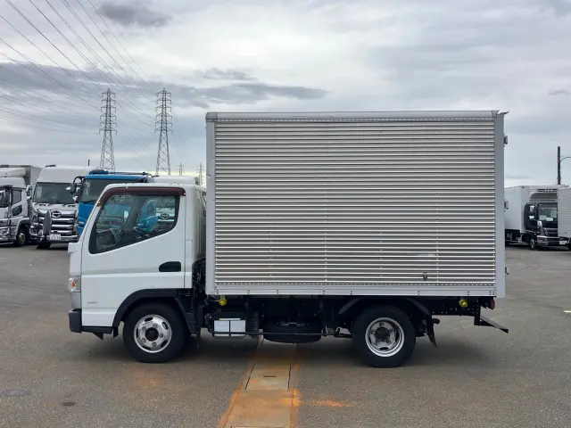 三菱 キャンター TPG-FBA20(2WD)の写真5