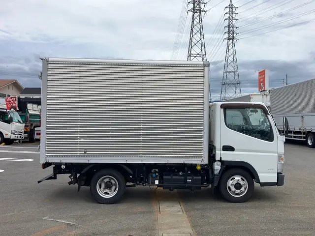 三菱 キャンター TPG-FBA20(2WD)の写真6