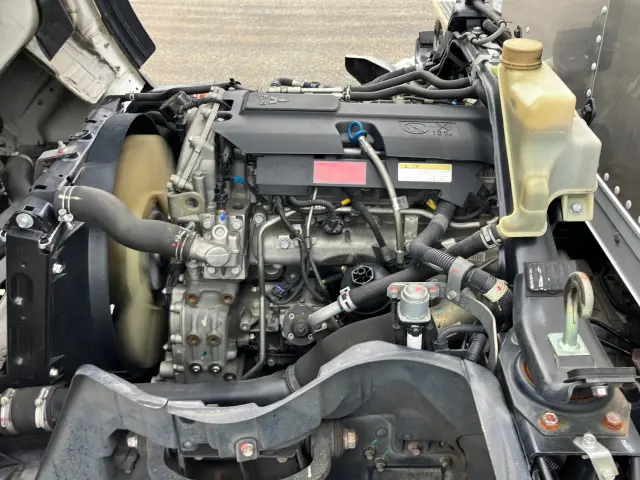 三菱 キャンター TPG-FBA20(2WD)の写真12