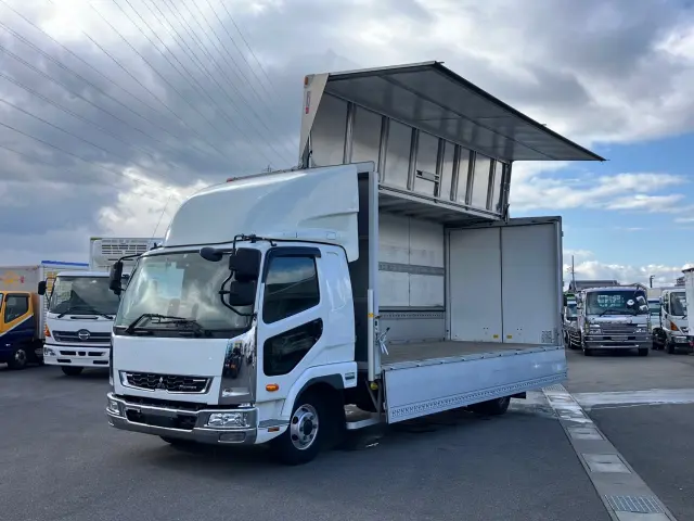 三菱 ファイター 2KG-FK62F(2WD)の写真1