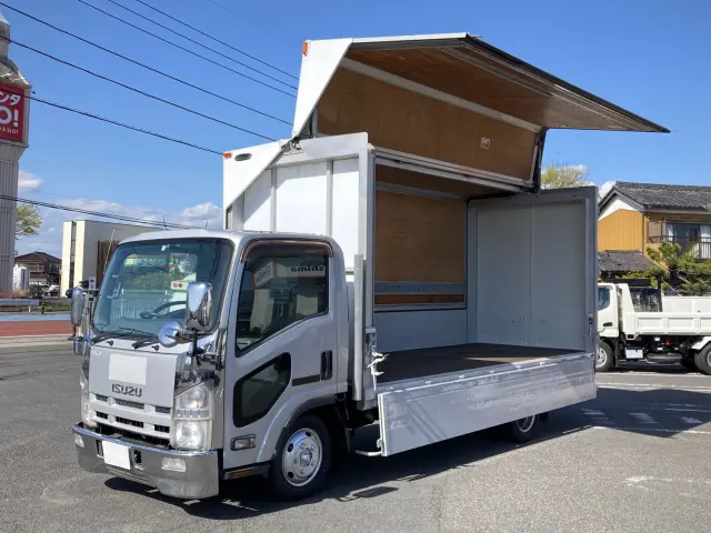 いすゞ エルフ TKG-NMR85AN(2WD)の写真1