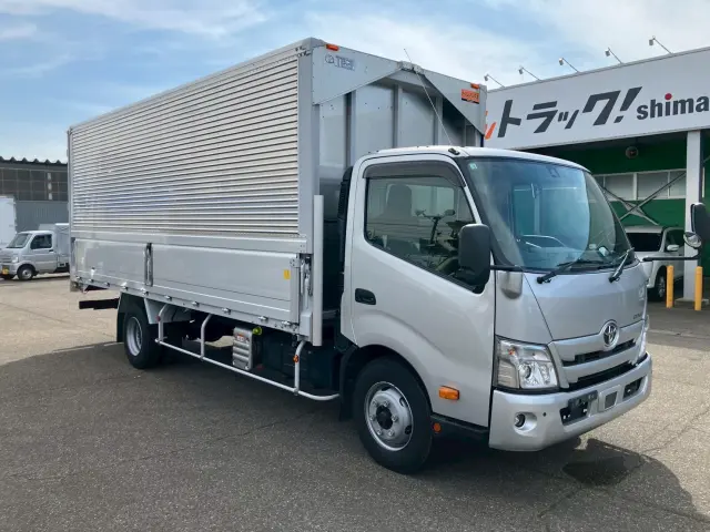 トヨタ ダイナ 2KG-XZU730(2WD)の写真2