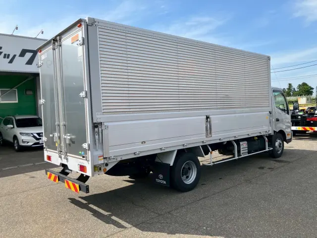 トヨタ ダイナ 2KG-XZU730(2WD)の写真3