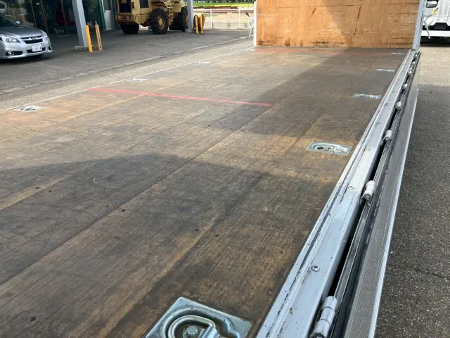 トヨタ ダイナ 2KG-XZU730(2WD)の写真10