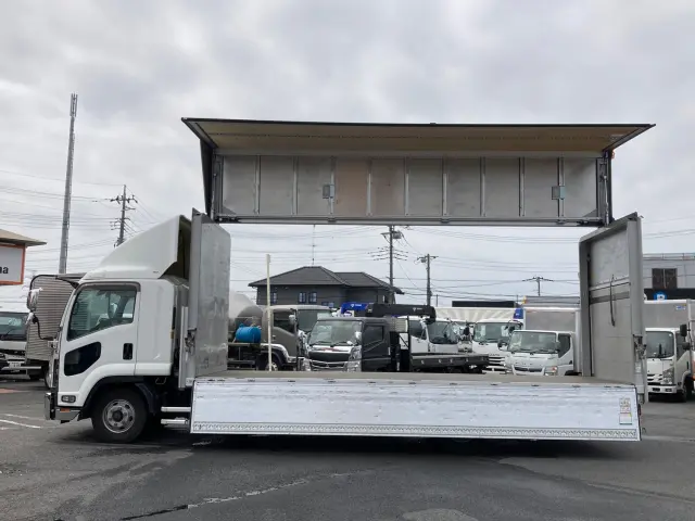 いすゞ フォワード 2RG-FRR90S2(2WD)の写真5