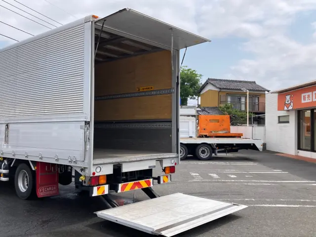 いすゞ フォワード 2RG-FRR90S2(2WD)の写真15