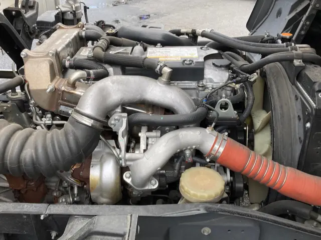 いすゞ フォワード 2RG-FRR90S2(2WD)の写真20