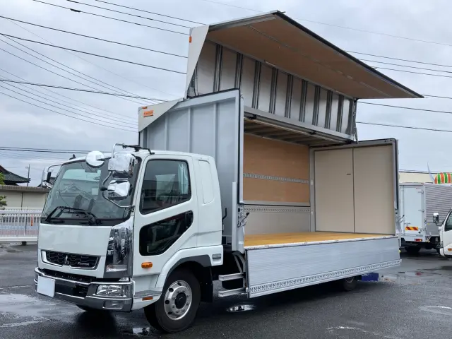 三菱 ファイター 2KG-FK65FZ(2WD)の写真1