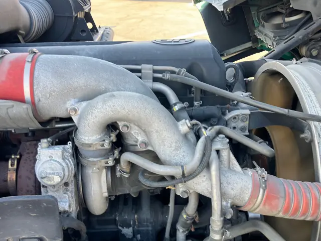 UD クオン QPG-CG5ZA(8x4)の写真16