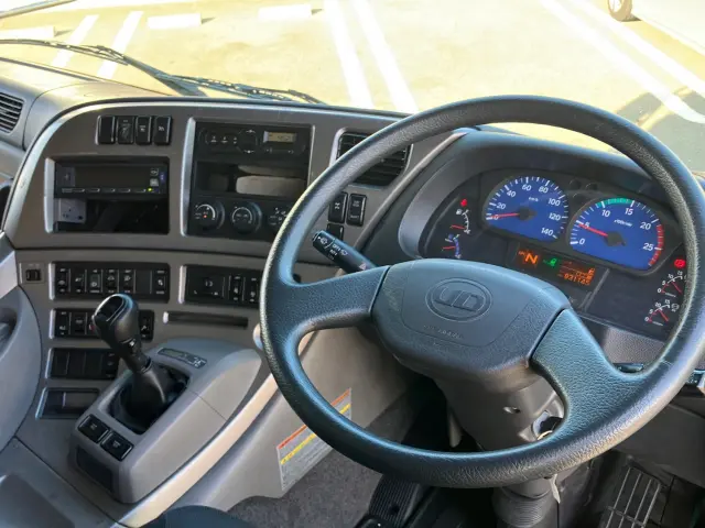 UD クオン QPG-CG5ZA(8x4)の写真19