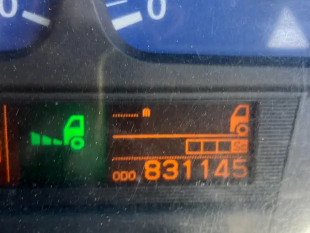 UD クオン QPG-CG5ZA(8x4)の写真20