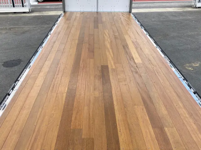 日野 プロフィア 2DG-FW1AHC(8x4)の写真11