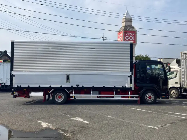 いすゞ フォワード 2RG-FRR90T2(2WD)の写真8