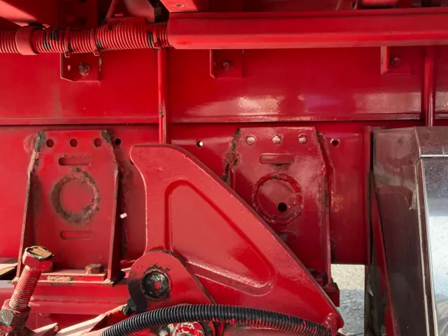 いすゞ フォワード 2RG-FRR90T2(2WD)の写真17