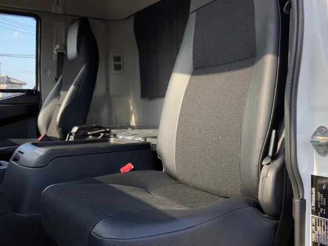 三菱 ファイター 2KG-FK65F(2WD)の写真19