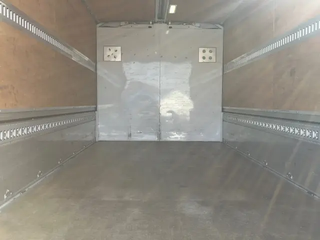 三菱 キャンター TPG-FEB80(2WD)の写真10