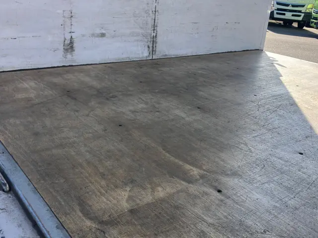 三菱 キャンター TPG-FEB80(2WD)の写真11