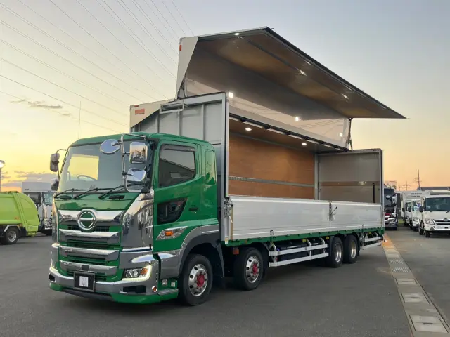 日野 プロフィア 2DG-FW1AHJ(8x4)の写真1