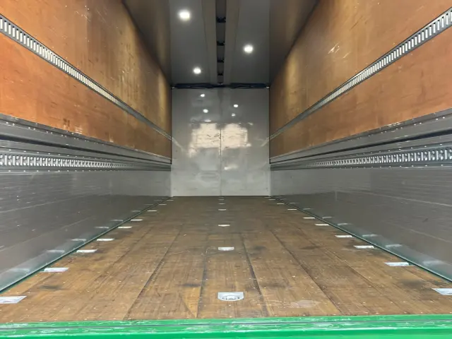 日野 プロフィア 2DG-FW1AHJ(8x4)の写真10