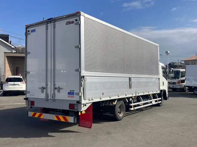 いすゞ フォワード 2RG-FRR90T2(2WD)の写真3