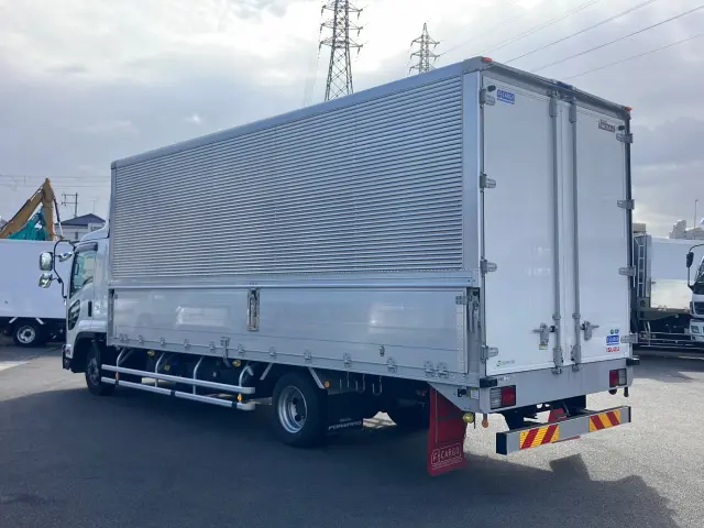 いすゞ フォワード 2RG-FRR90T2(2WD)の写真4