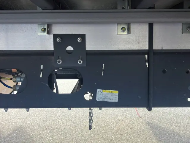 いすゞ フォワード 2RG-FRR90T2(2WD)の写真13