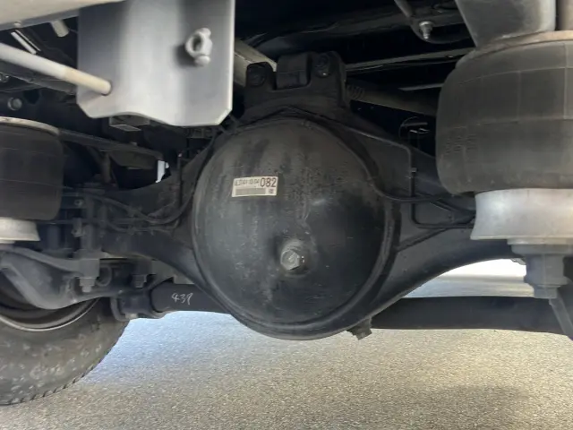 いすゞ フォワード 2RG-FRR90T2(2WD)の写真15