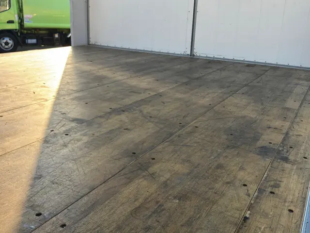 日野 プロフィア 2DG-FR1AHG(6x2)の写真12