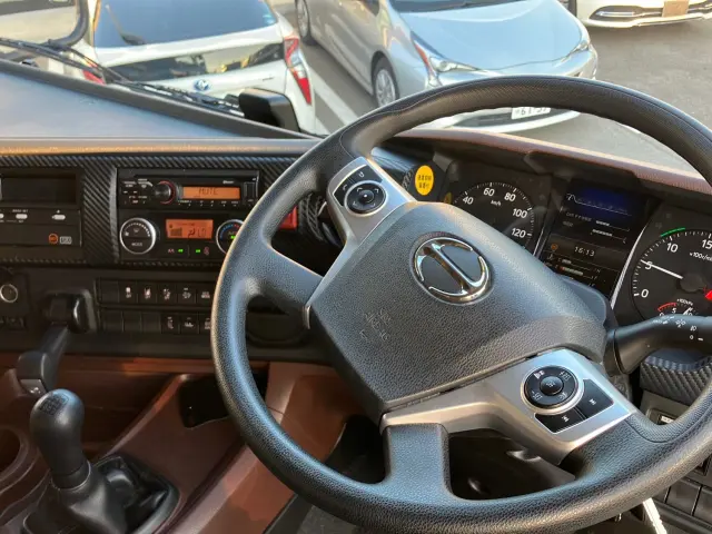 日野 プロフィア 2DG-FR1AHG(6x2)の写真20