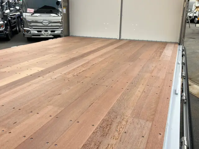 日野 プロフィア 2DG-FW1AHC(8x4)の写真12