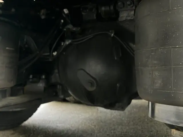 日野 プロフィア 2DG-FW1AHC(8x4)の写真15