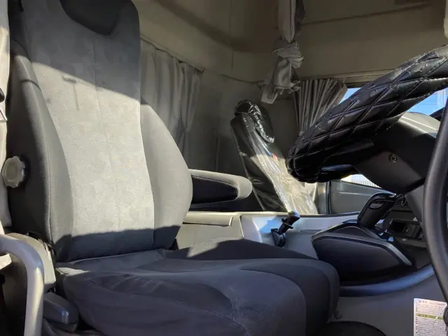 UD クオン 2PG-CG5CA(8x4)の写真21