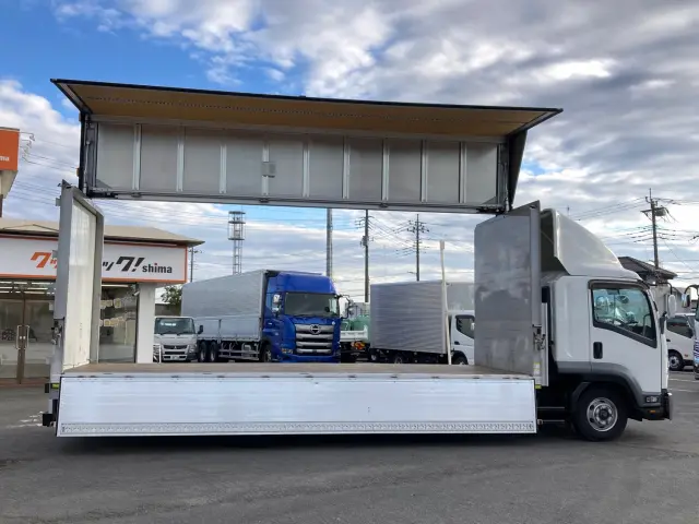 いすゞ フォワード 2RG-FRR90T2(2WD)の写真6